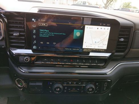 Used 2025 Chevrolet Silverado 1500 ZR2 w/ Technology Package image 21