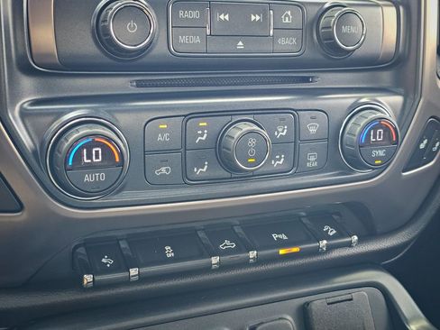 Used 2017 GMC Sierra 1500 SLT image 29