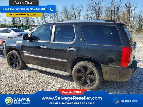 Used 2010 Cadillac Escalade 4WD Hybrid image 3