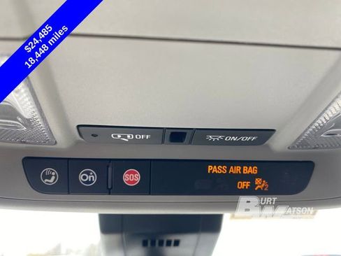 Used 2023 GMC Terrain SLE w/ Driver Convenience Package AWD/4WD image 30