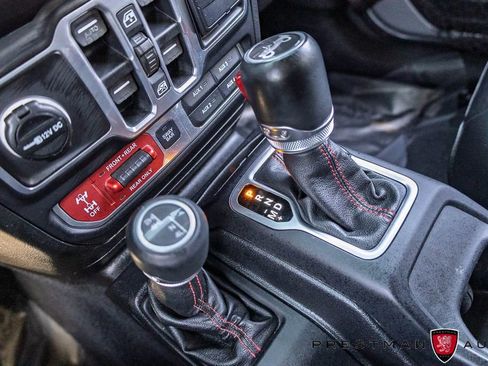 Used 2018 Jeep Wrangler Unlimited Rubicon AWD/4WD image 42