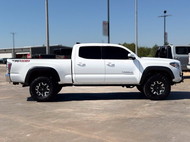 Used 2022 Toyota Tacoma TRD Off-Road AWD/4WD image 8
