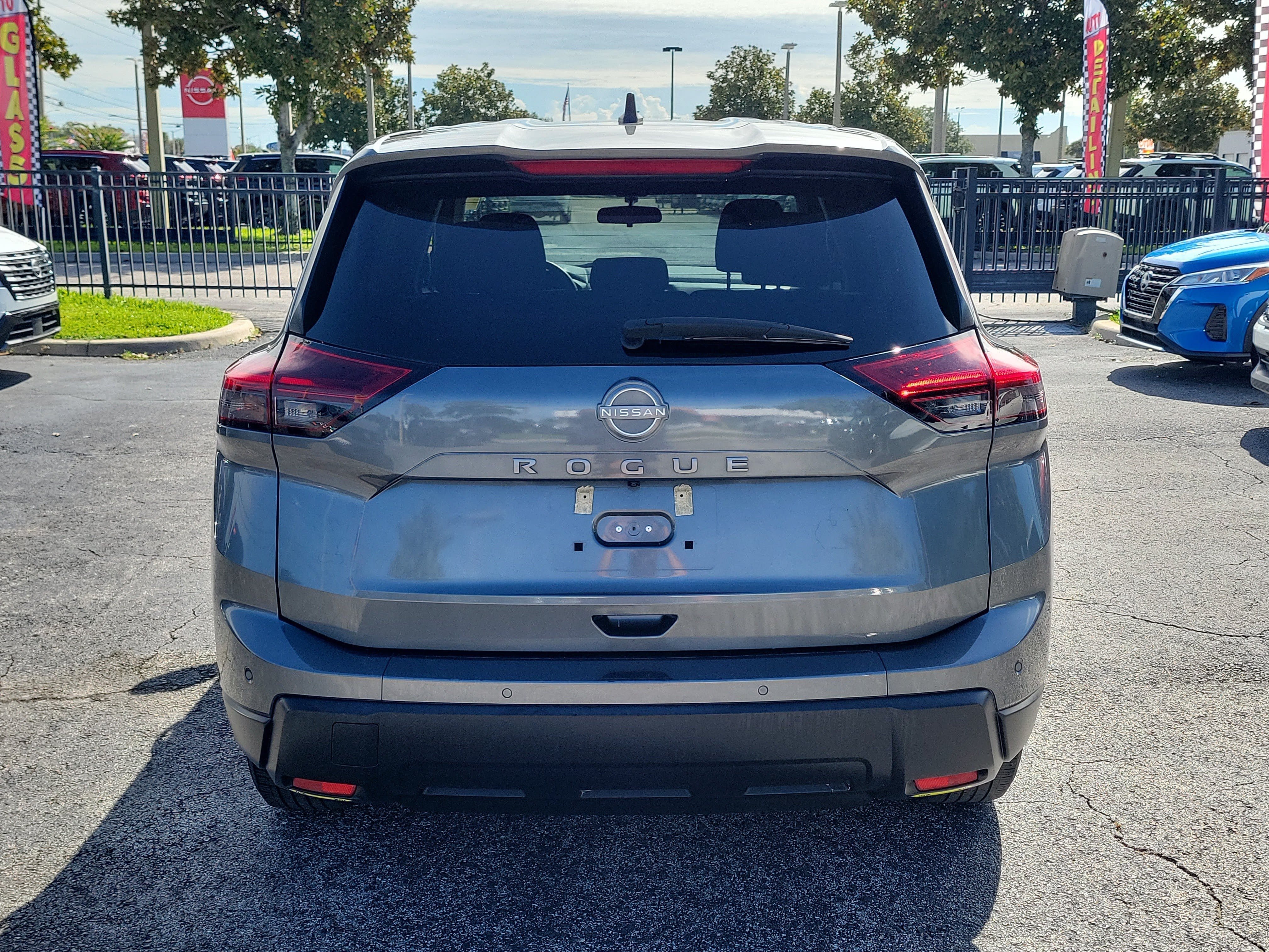 Certified 2024 Nissan Rogue S FWD image 6