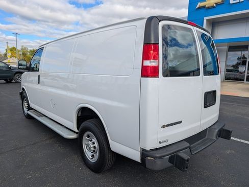 Used 2024 Chevrolet Express 2500 w/ Driver Convenience Package image 3