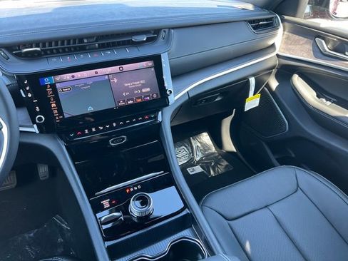 New 2026 Jeep Grand Cherokee L Limited AWD/4WD image 35