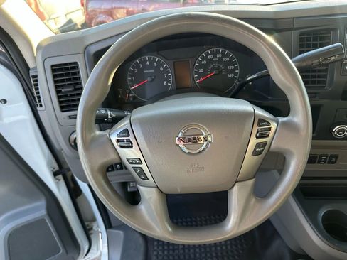 Used 2021 Nissan NV 3500 SV RWD image 25