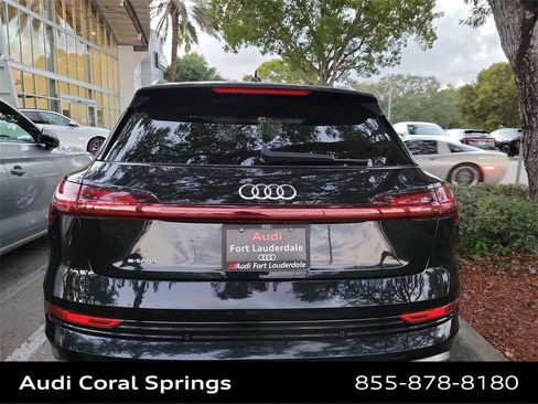 Used 2019 Audi e-tron Premium Plus image 20