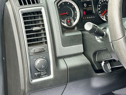 Used 2019 RAM 1500 Classic Warlock image 11