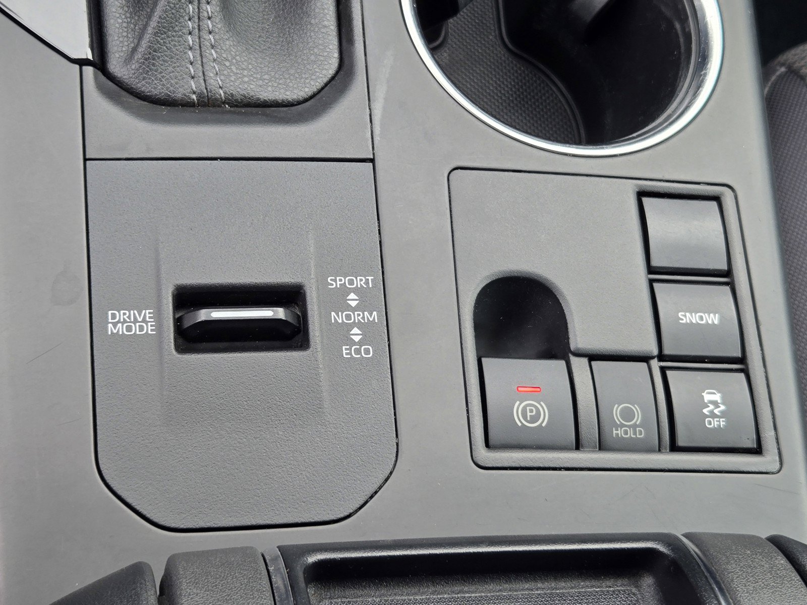 Used 2023 Toyota Highlander LE FWD image 20