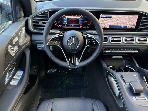 New 2026 Mercedes-Benz GLS 450 4MATIC image 13