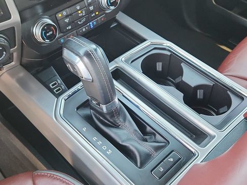 Used 2019 Ford F150 Platinum w/ Equipment Group 701A Luxury AWD/4WD image 25