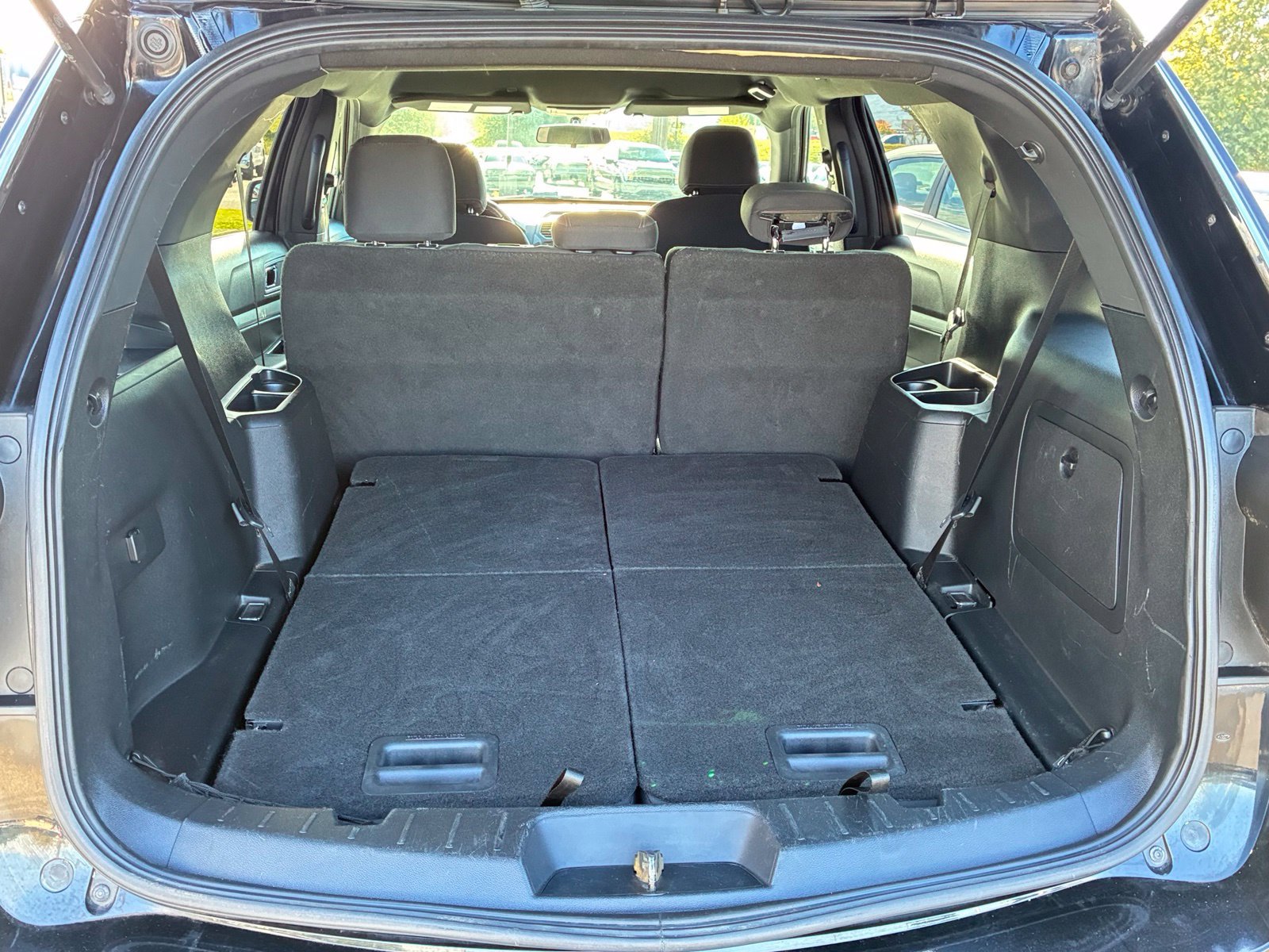 Used 2017 Ford Explorer XLT AWD/4WD image 15