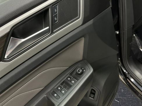 Used 2022 Volkswagen Atlas SE w/ Black Wheel Package image 27