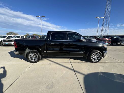 Used 2022 RAM 1500 Limited image 9