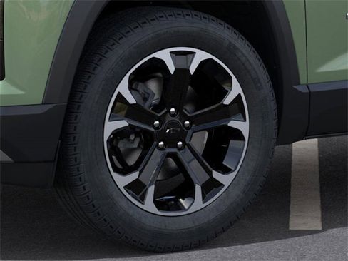 New 2026 Chevrolet Equinox LT w/ Convenience Package II image 9