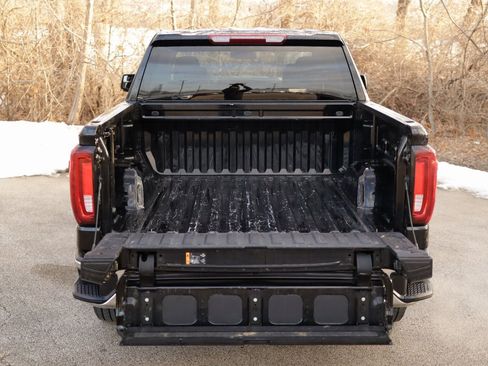 Used 2025 GMC Sierra 1500 SLT image 29