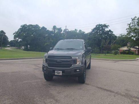 Used 2019 Ford F150 XLT w/ Equipment Group 302A Luxury AWD/4WD image 3