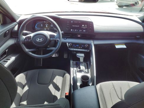 Used 2025 Hyundai Elantra Sport w/ Cargo Package image 10