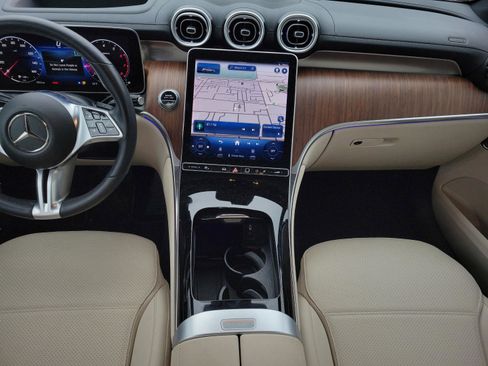 Certified 2023 Mercedes-Benz GLC 300 4MATIC image 17