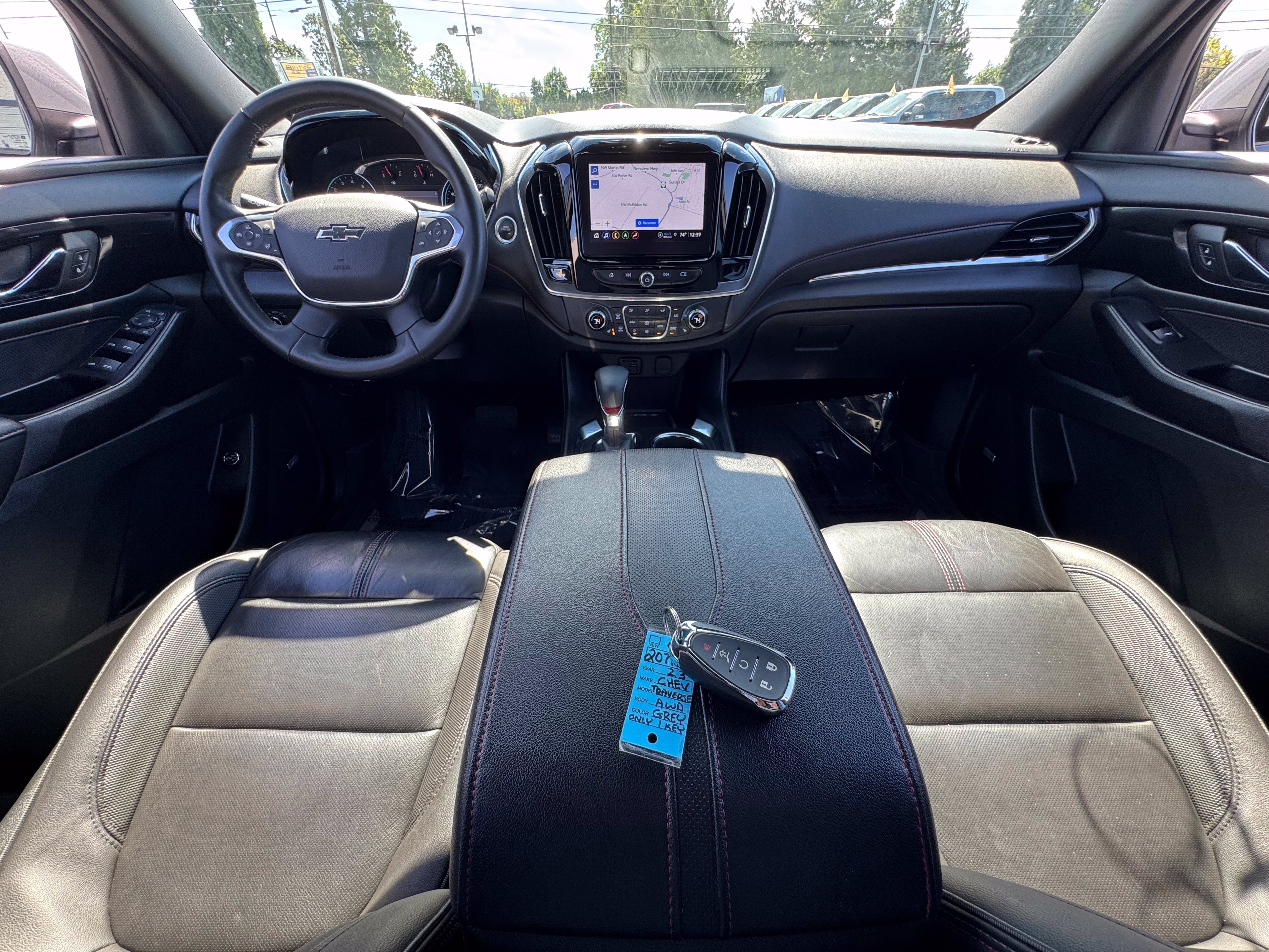 Used 2023 Chevrolet Traverse RS w/ LPO, Cargo Package AWD/4WD image 21