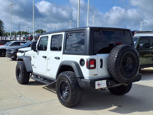 Used 2023 Jeep Wrangler Unlimited Sport AWD/4WD image 2