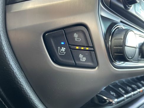 Used 2016 GMC Sierra 3500 Denali w/ Duramax Plus Package image 31