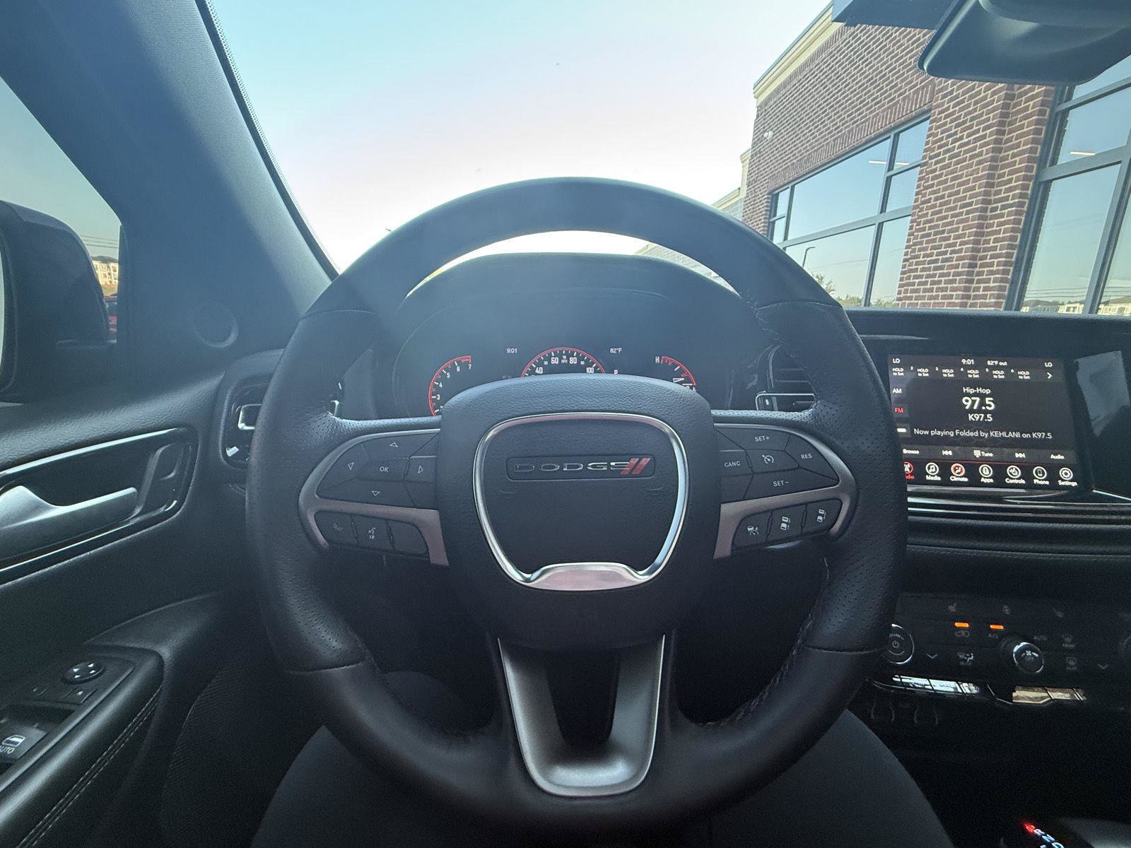 Used 2024 Dodge Durango SXT w/ SXT Blacktop Group AWD/4WD image 12