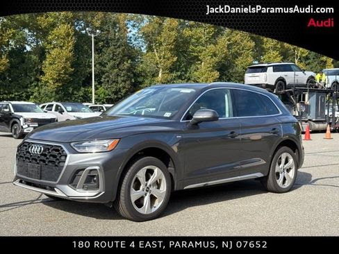 Used 2023 Audi Q5 2.0T Premium Plus w/ Premium Plus Package AWD/4WD image 1