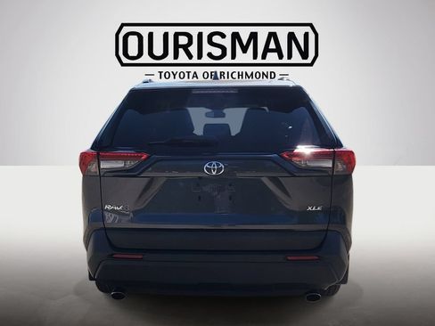 Certified 2020 Toyota RAV4 XLE FWD image 8