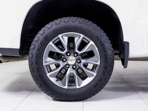 Used 2025 Chevrolet Silverado 1500 LT w/ Protection Package AWD/4WD image 20