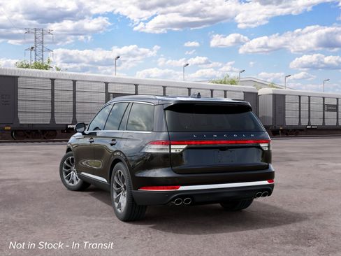 New 2027 Lincoln Aviator AWD image 8