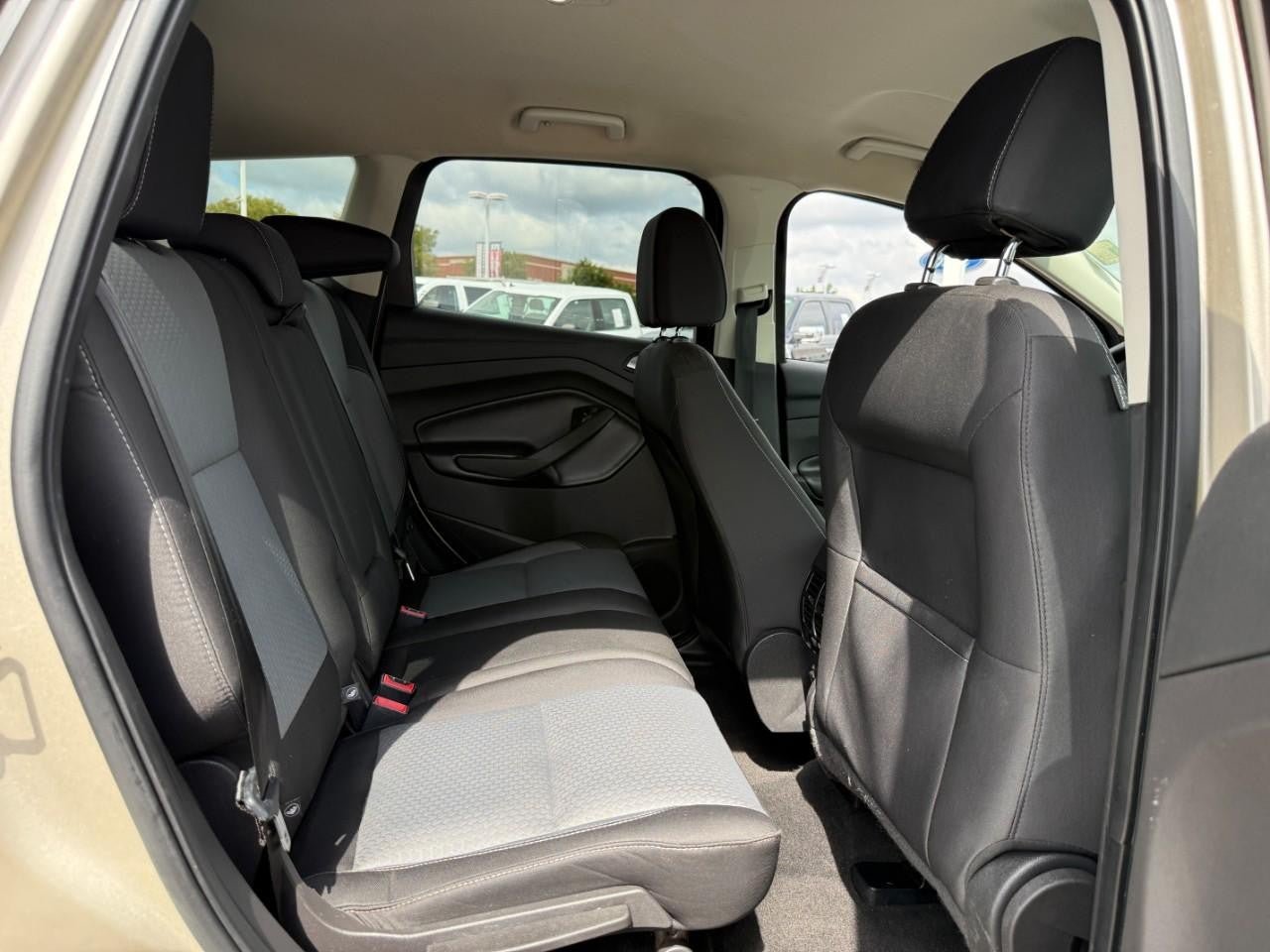 Used 2017 Ford Escape SE FWD image 10