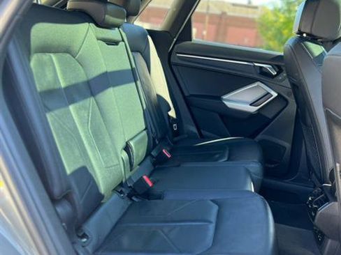 Used 2023 Audi Q3 2.0T Premium image 26