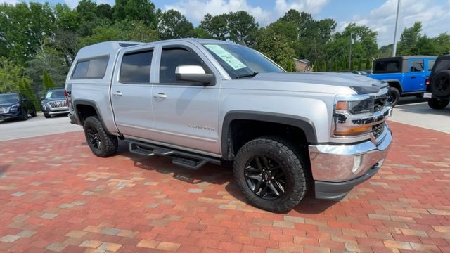 Used 2017 Chevrolet Silverado 1500 LT w/ All Star Edition AWD/4WD image 3