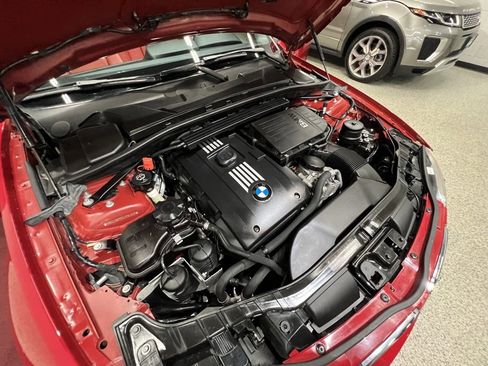 Used 2010 BMW 135i Convertible w/ Premium Pkg image 48