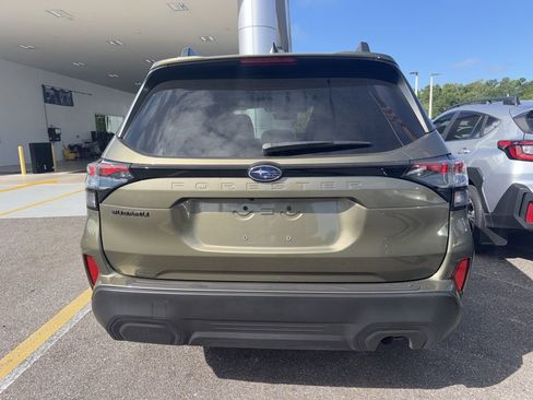 Used 2025 Subaru Forester Premium w/ Convenience Package #1 AWD/4WD image 3