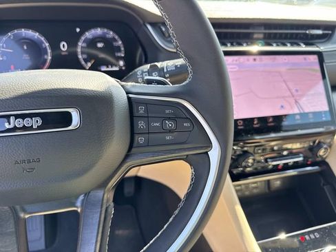 New 2025 Jeep Grand Cherokee L Limited w/ Luxury Tech Group II RWD image 27