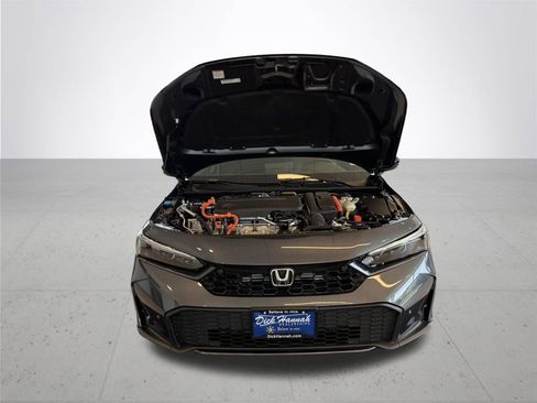 Used 2025 Honda Civic Sport Touring image 4
