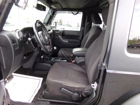 Used 2014 Jeep Wrangler Sport w/ Quick Order Package 23S AWD/4WD image 10
