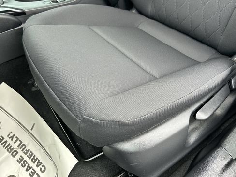 Used 2023 Toyota Corolla LE w/ LE Convenience Package FWD image 23