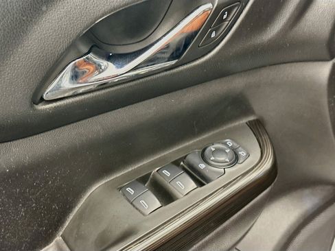 Used 2017 GMC Acadia SLT AWD/4WD image 15