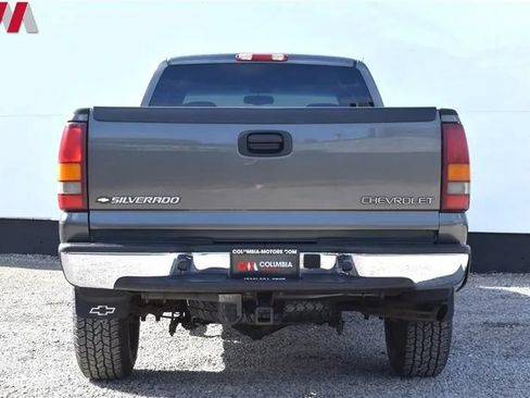 Used 2002 Chevrolet Silverado 2500 LS w/ Electrical Convenience Pkg AWD/4WD image 4