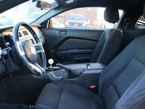 Used 2013 Ford Mustang GT image 11