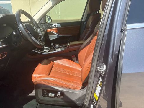 Used 2020 BMW X7 xDrive40i w/ Premium Package AWD/4WD image 5