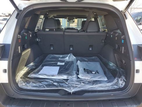 New 2026 Subaru Outback Limited image 9