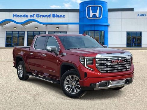 Used 2023 GMC Sierra 1500 Denali w/ Technology Package AWD/4WD image 1