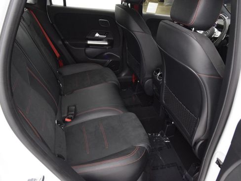 Used 2023 Mercedes-Benz GLA 45 AMG 4MATIC image 18