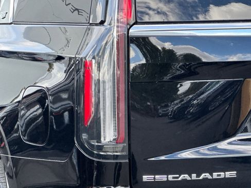 Certified 2024 Cadillac Escalade Premium Luxury image 45