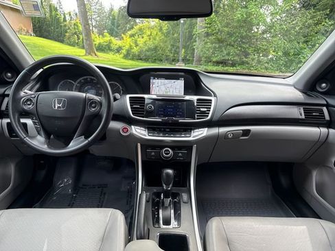 Used 2015 Honda Accord EX-L image 12