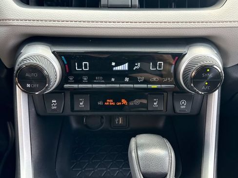 Certified 2023 Toyota RAV4 XLE w/ Convenience Package AWD/4WD image 30